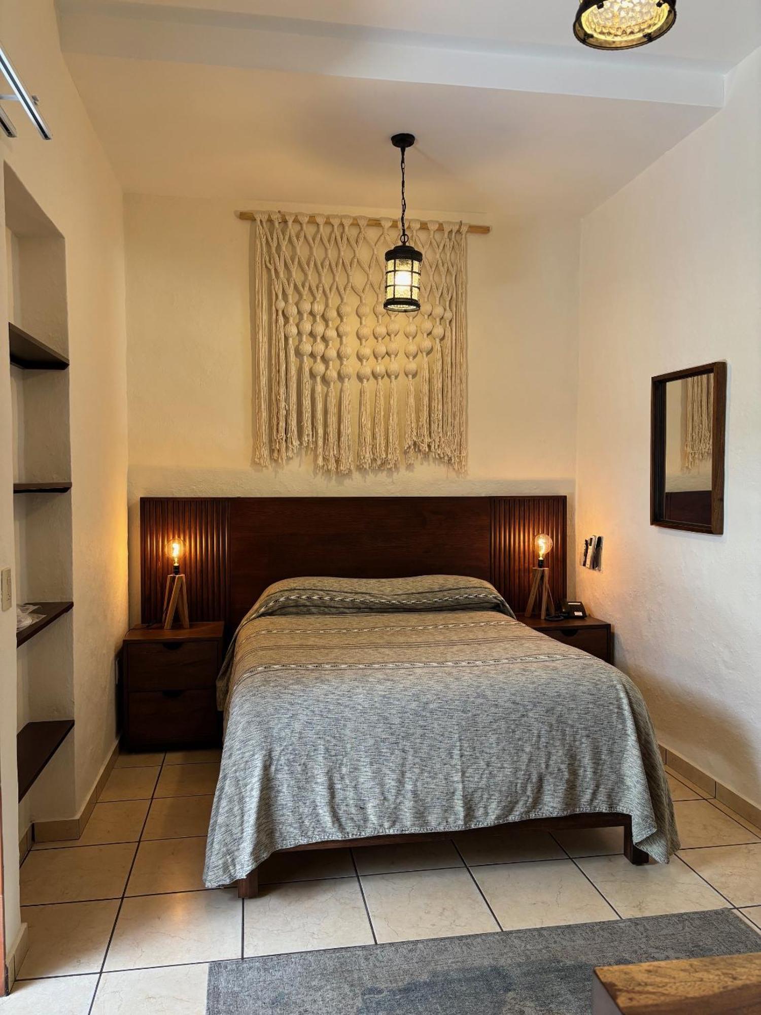 Quinta Don Jose Boutique Hotel Tlaquepaque Room photo