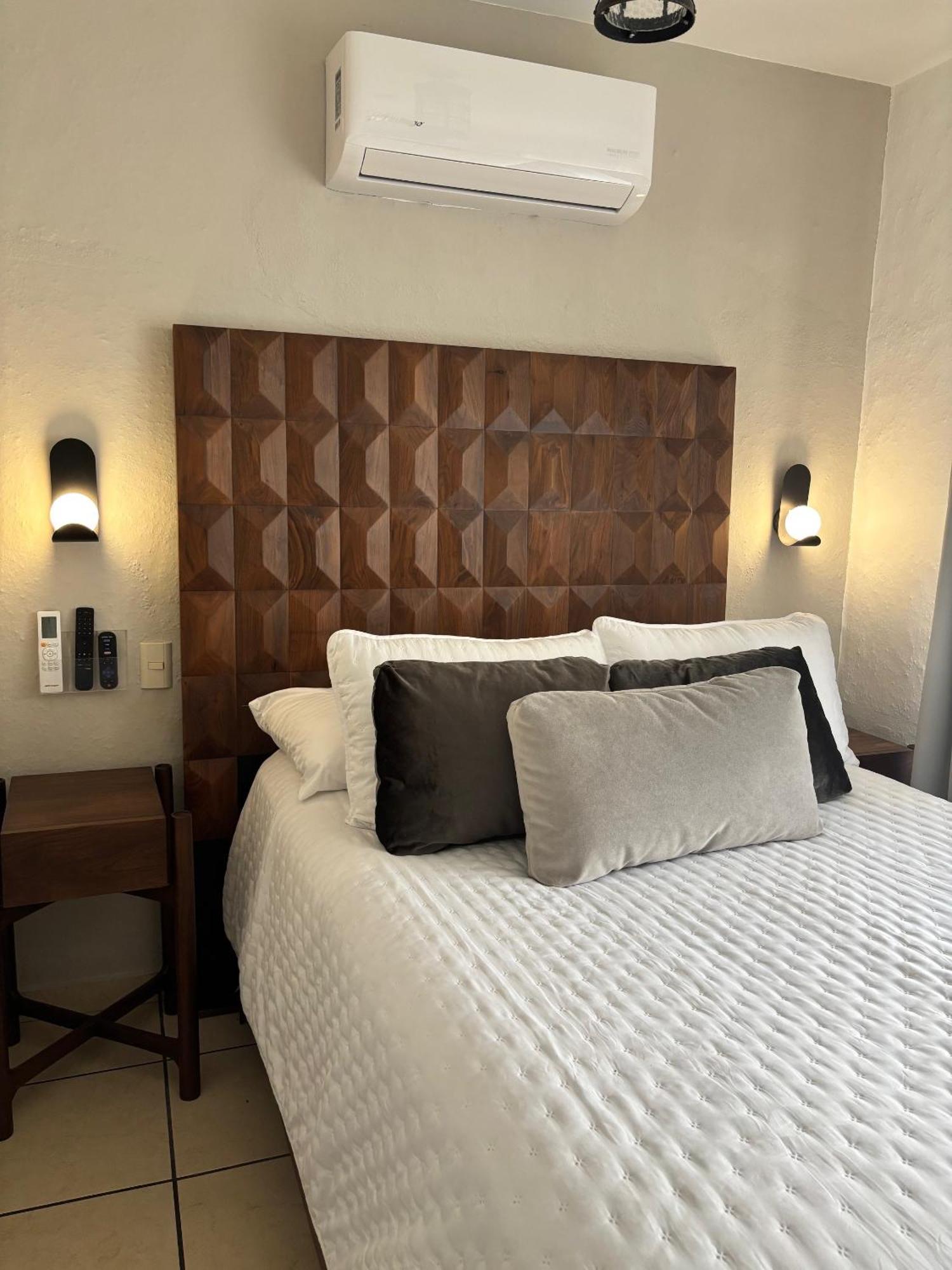 Quinta Don Jose Boutique Hotel Tlaquepaque Room photo