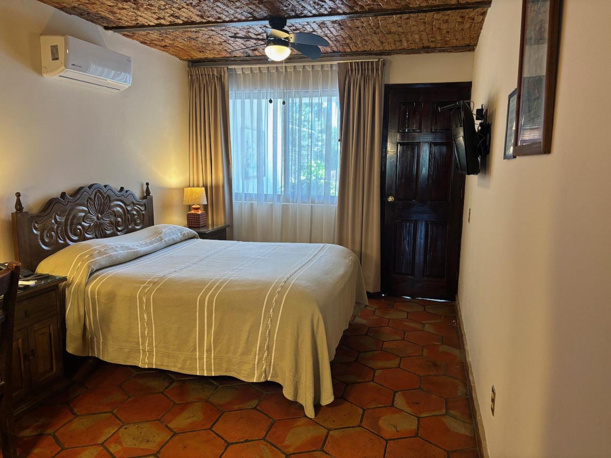 Quinta Don Jose Boutique Hotel Tlaquepaque Room photo