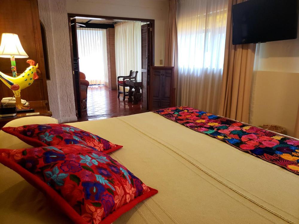 Quinta Don Jose Boutique Hotel Tlaquepaque Room photo