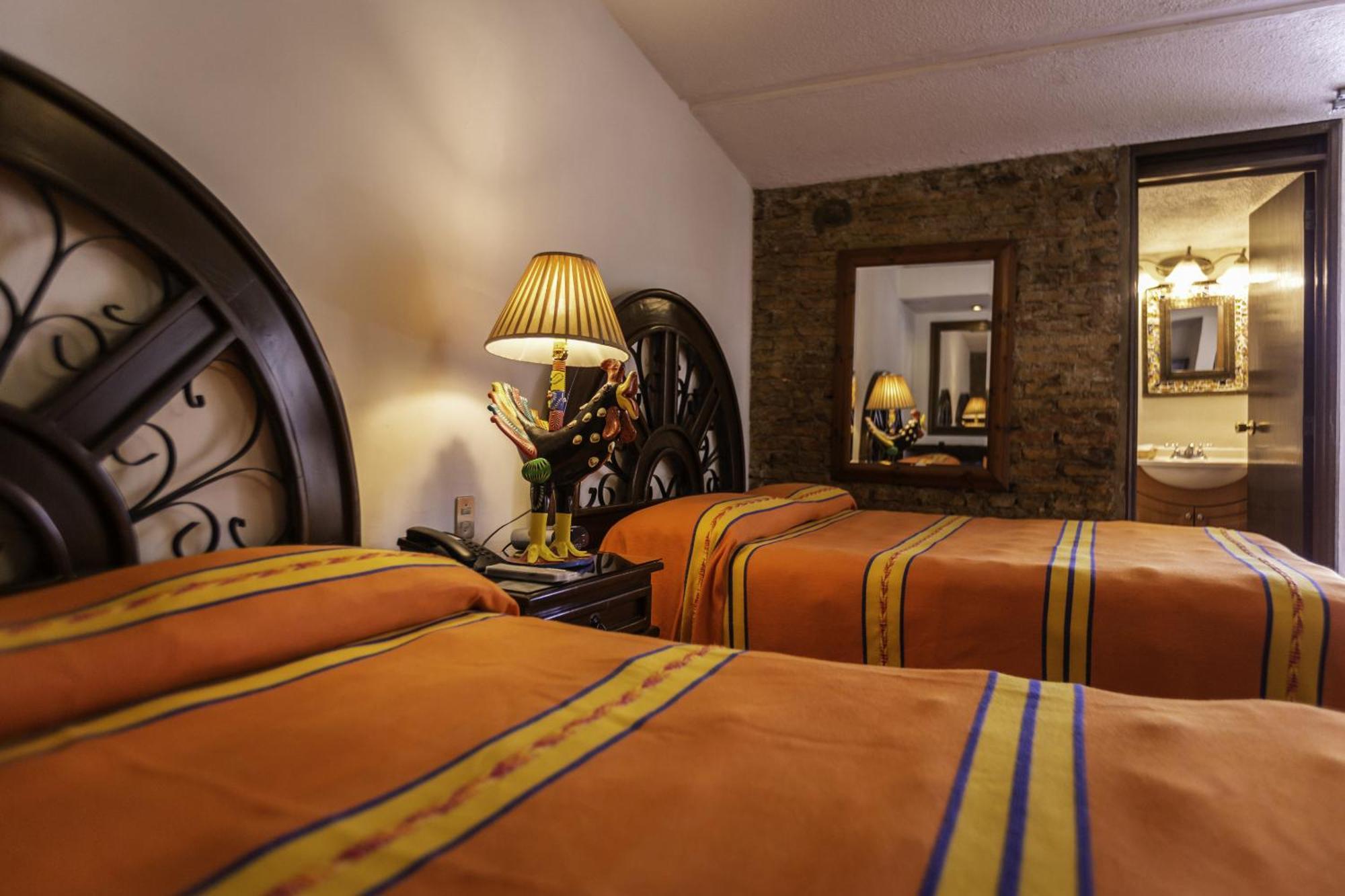 Quinta Don Jose Boutique Hotel Tlaquepaque Room photo
