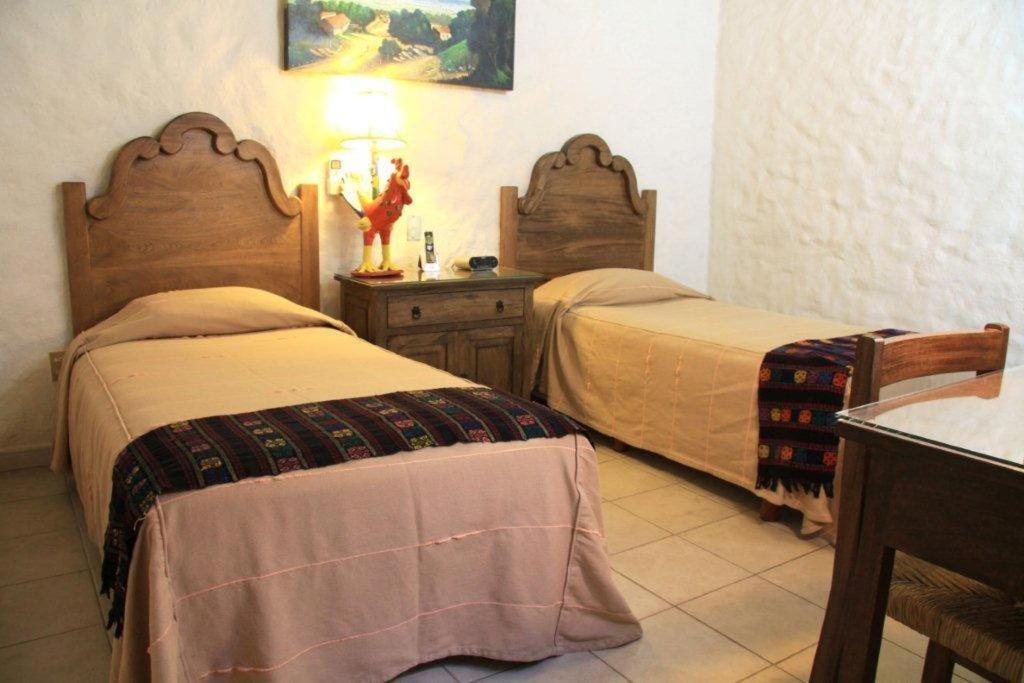 Quinta Don Jose Boutique Hotel Tlaquepaque Room photo